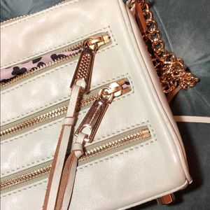 Crossbody zipper pull bag